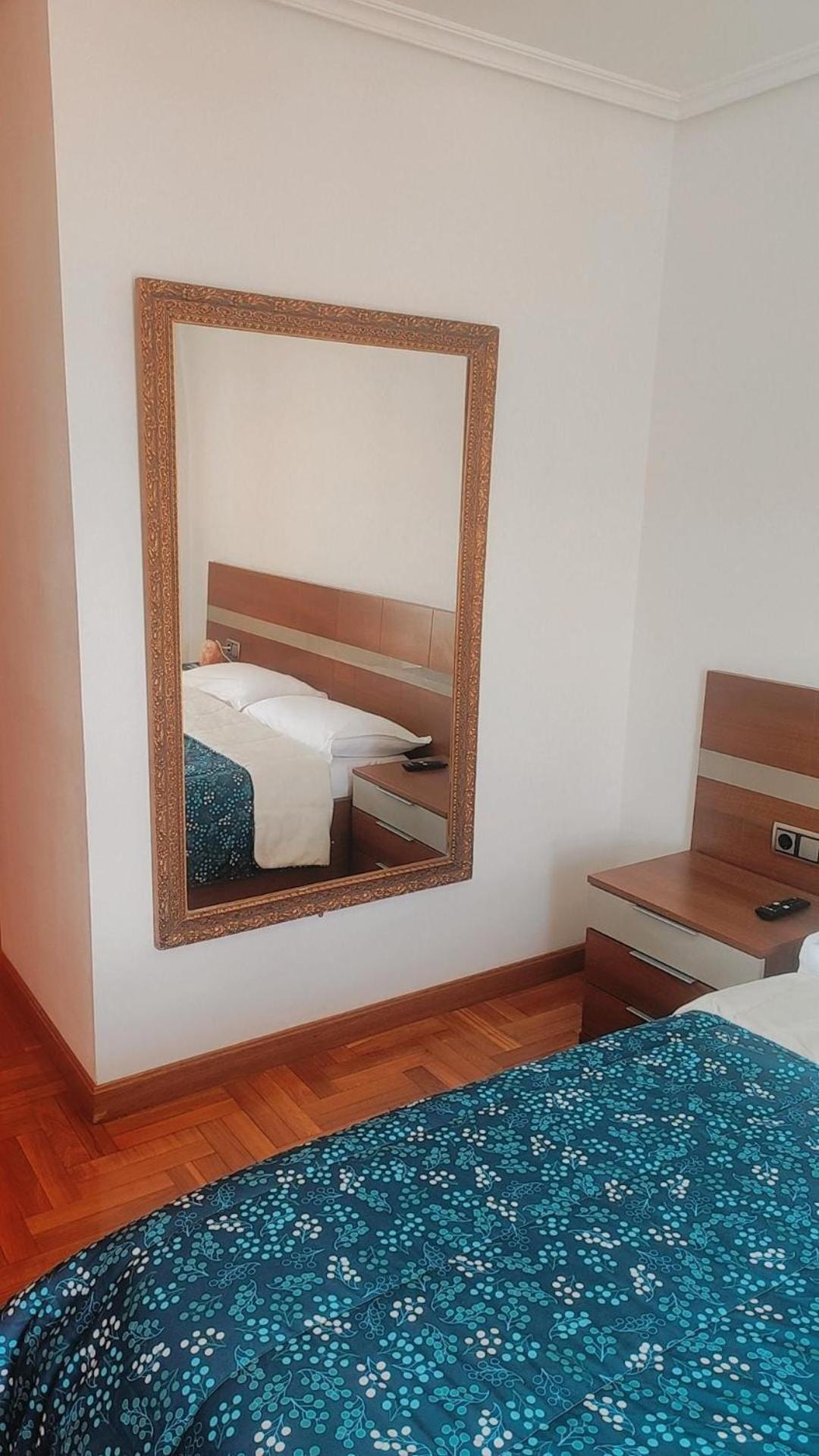 Habitacion Renfe Παμπλόνα Εξωτερικό φωτογραφία