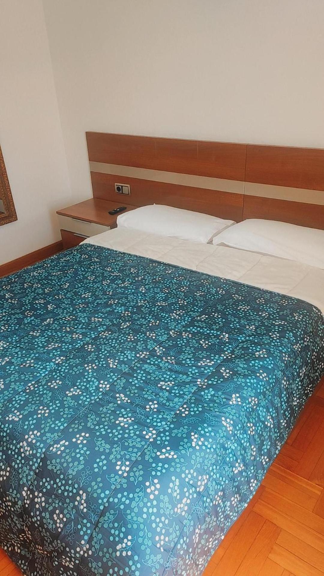 Habitacion Renfe Παμπλόνα Εξωτερικό φωτογραφία